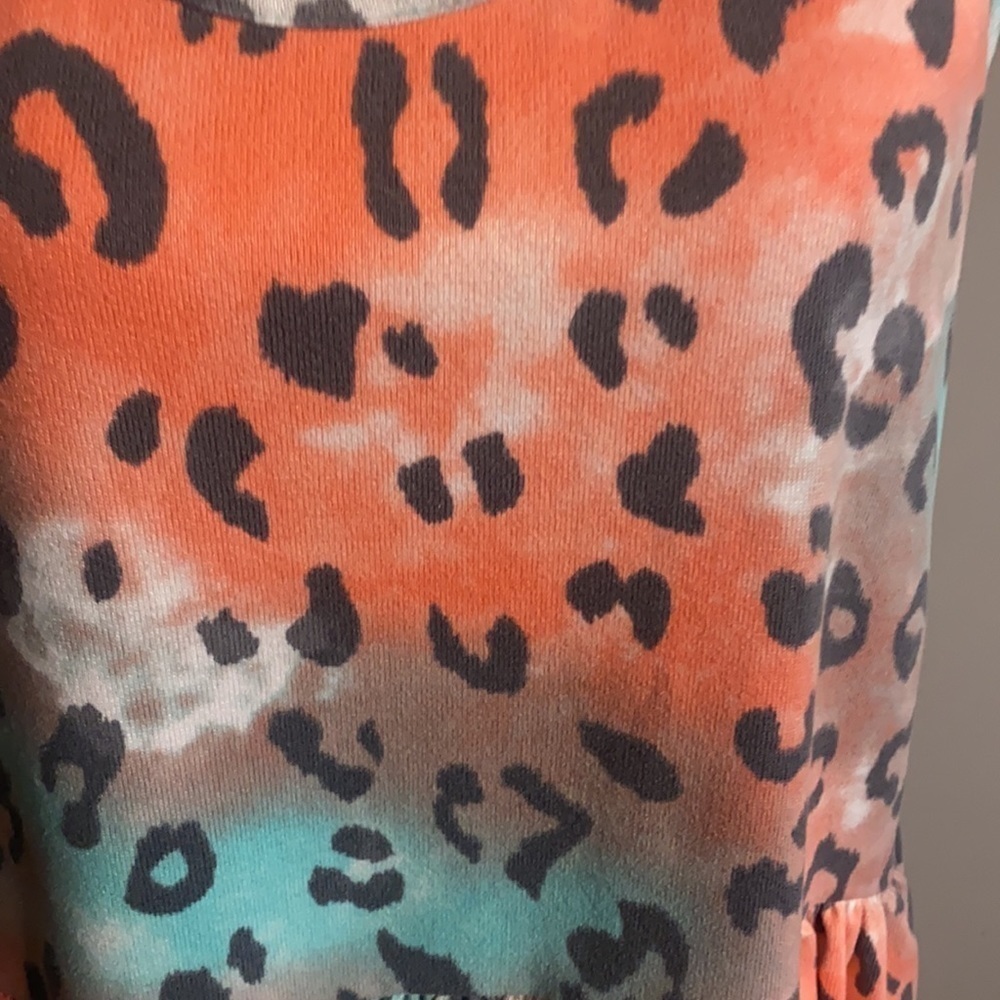 Multicolor Cheetah Print Ruffled Tank - Picture 4 of 9